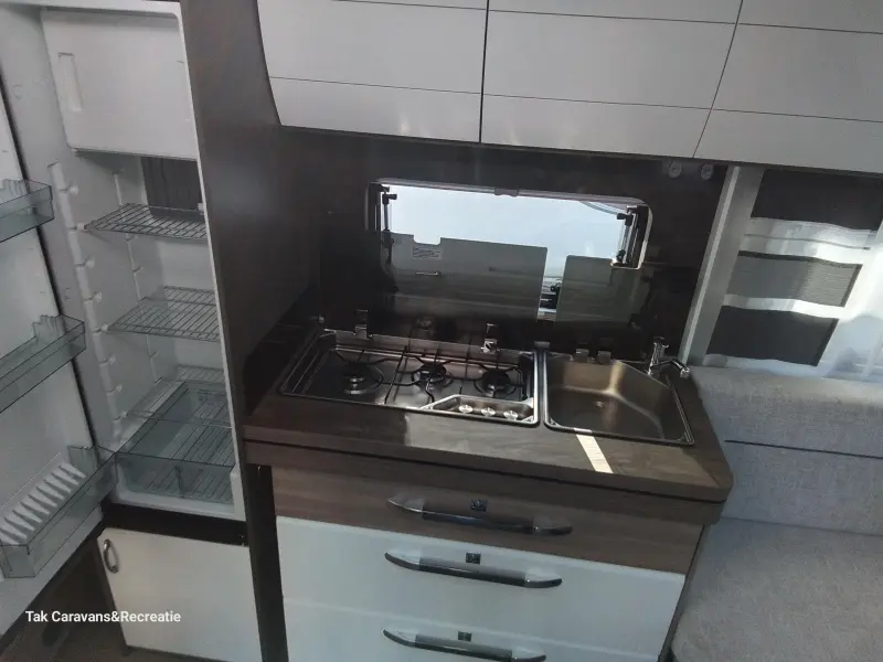 Hobby Excellent Edition 540 WLU Met Gratis Dakairco 