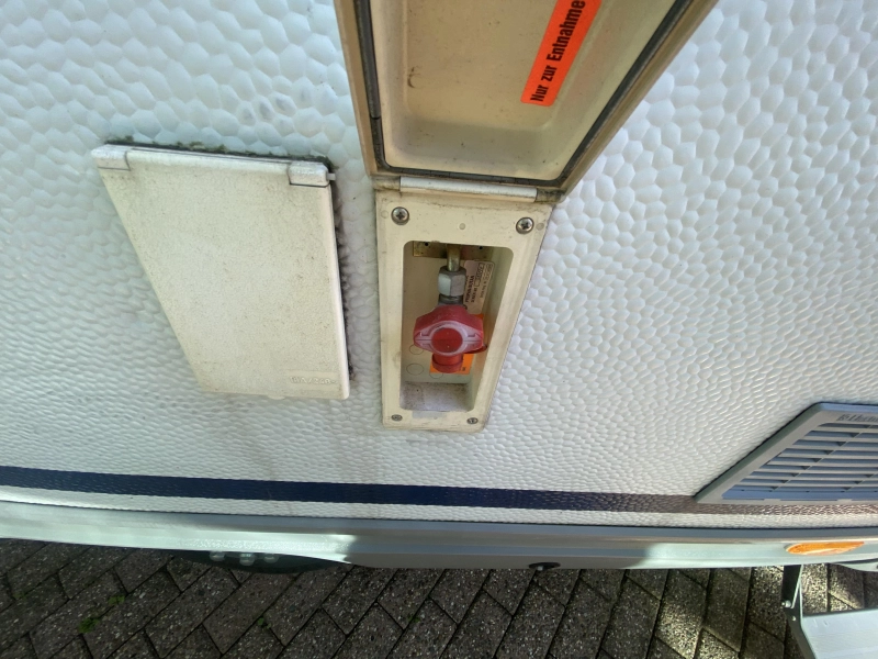 Dethleffs Globetrotter 6 PERS Met stapelbed &XXL garage  foto: 20