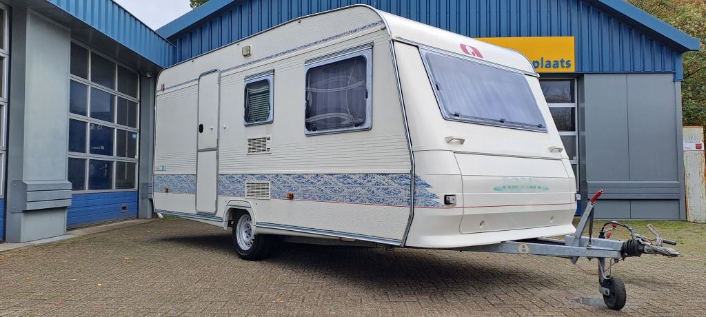 Caravan ADRIA Unica 461 Met voortent en inboedel! 5 pers hoofdfoto: 1