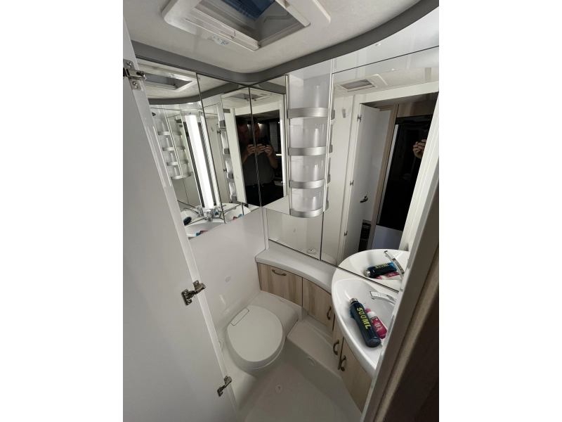 Hobby De Luxe 540 UL Einzelbetten / Mover Foto: 7