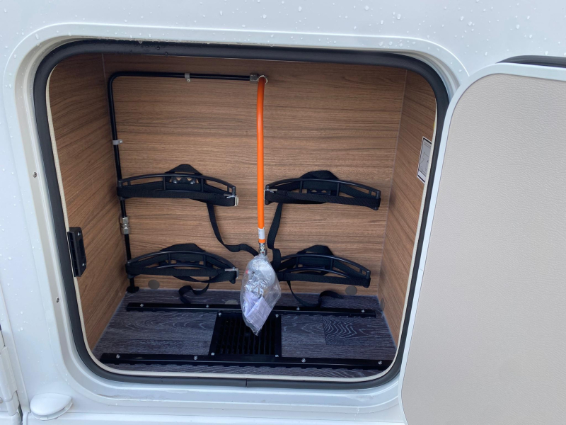 Knaus Van TI 650 MEG Airco 230V, Trekhaak  foto: 17