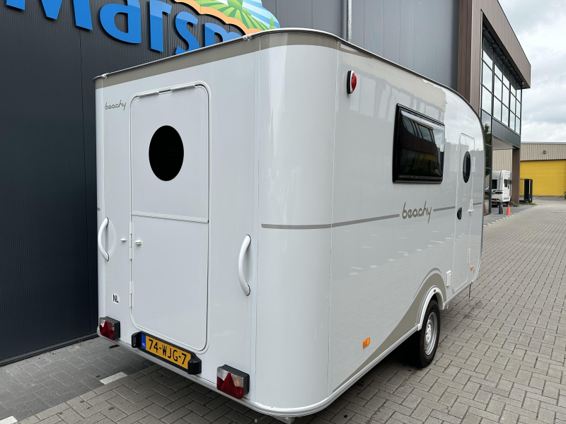 Hobby Beachy 420 Incl. thule fietsendrager