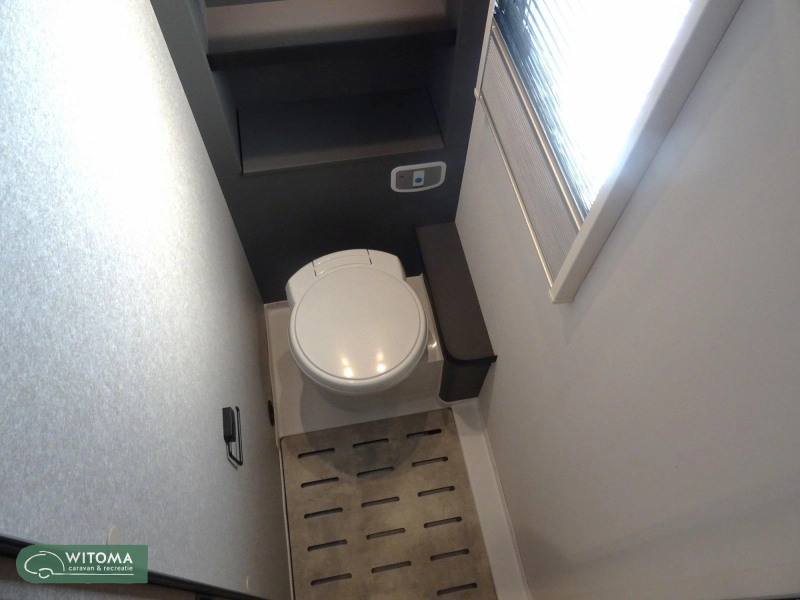 Eriba Novaline 485 &iexcl;Con gran asiento redondo! foto: 15