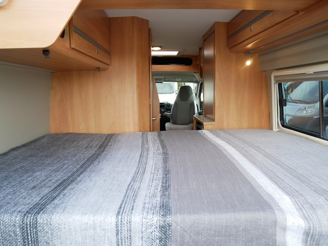 Pössl 2Win Plus, 6 Meter Buscamper, Groot Dwarsbed!!! foto: 18