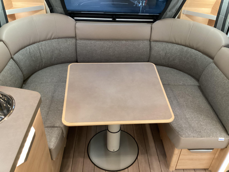 Knaus Sudwind Black Selection 540 UE model year 2026 photo: 2