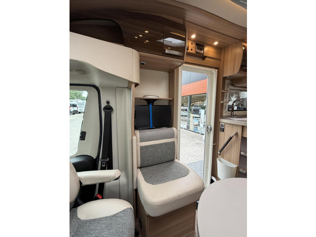 Knaus 650 Meg Sun Ti Automatik Einzelbetten Maxxfan Flacher Boden Foto: 14