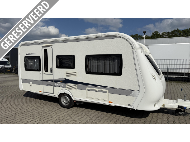 Hobby De Luxe 495 UL enkele bedden rondzit