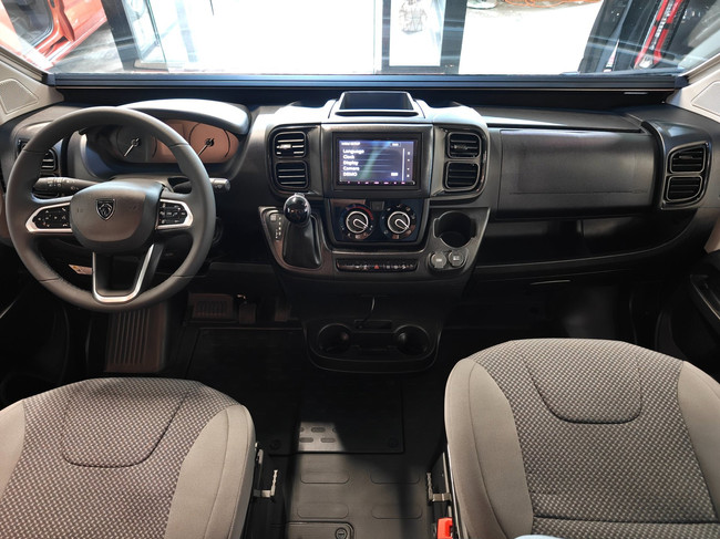 tourne mobil 6.4 Cruise 180CV Automatique - TOUTES SAISONS photo: 1