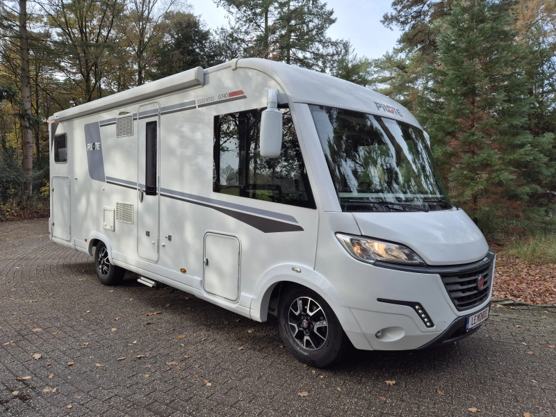 Pilote Essentiel G 740 AUT. 9-T TWINBED TV Solar  foto: 0