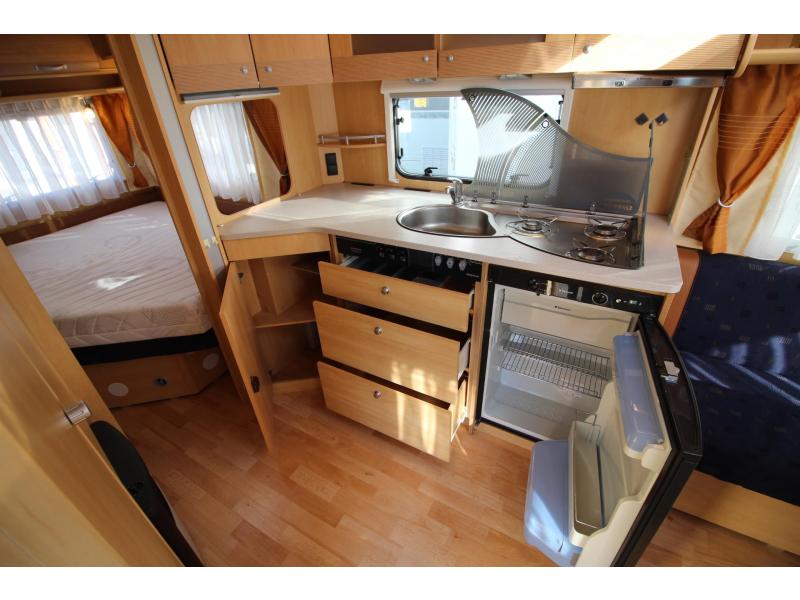 Dethleffs Camper 510 DB Isabella VT, Luifel,  foto: 12