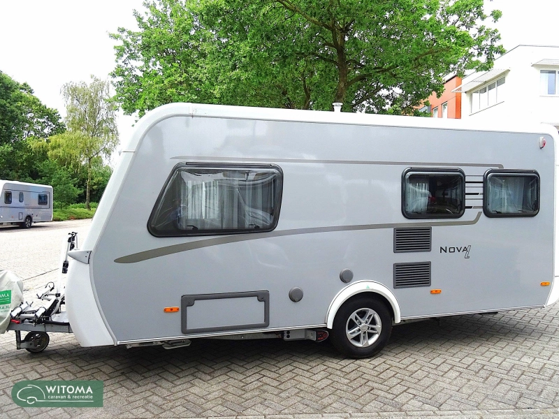 Eriba Nova Light 470 s&uacute;per completo foto: 18