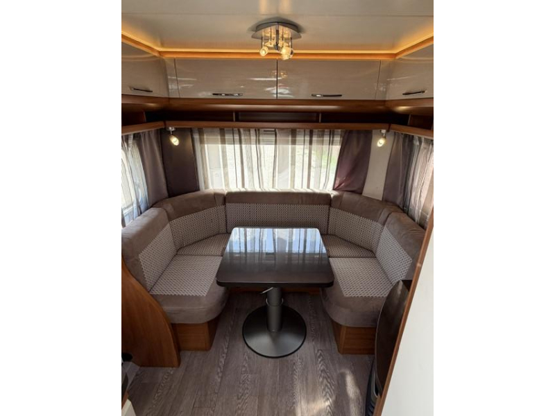 Hobby On Tour 470 UL AIrco Mover Voortent  foto: 21