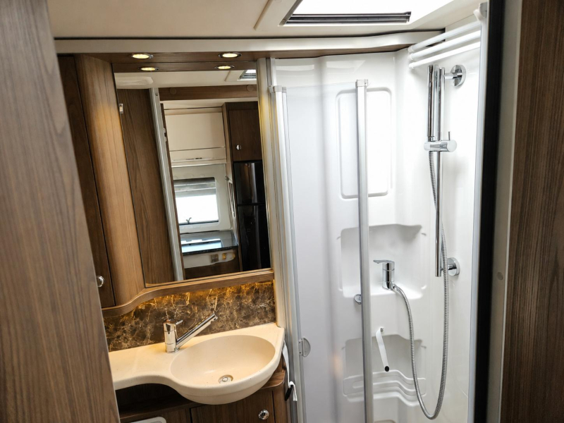 Hymer B674 SL foto: 12