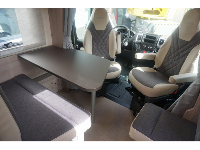 B&uuml;rstner Nexxo Van 620 G Citroen Foto: 10