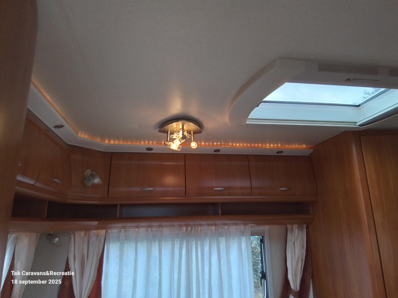 Hobby Excellent 440 SF sehr gepflegter Wohnwagen Foto: 9