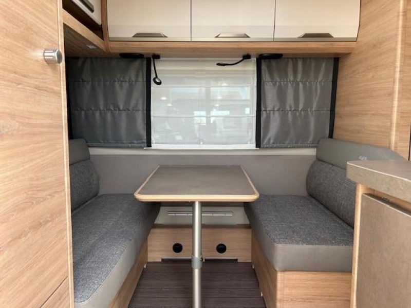 Knaus Sudwind Black Selection 420 QD Foto: 6