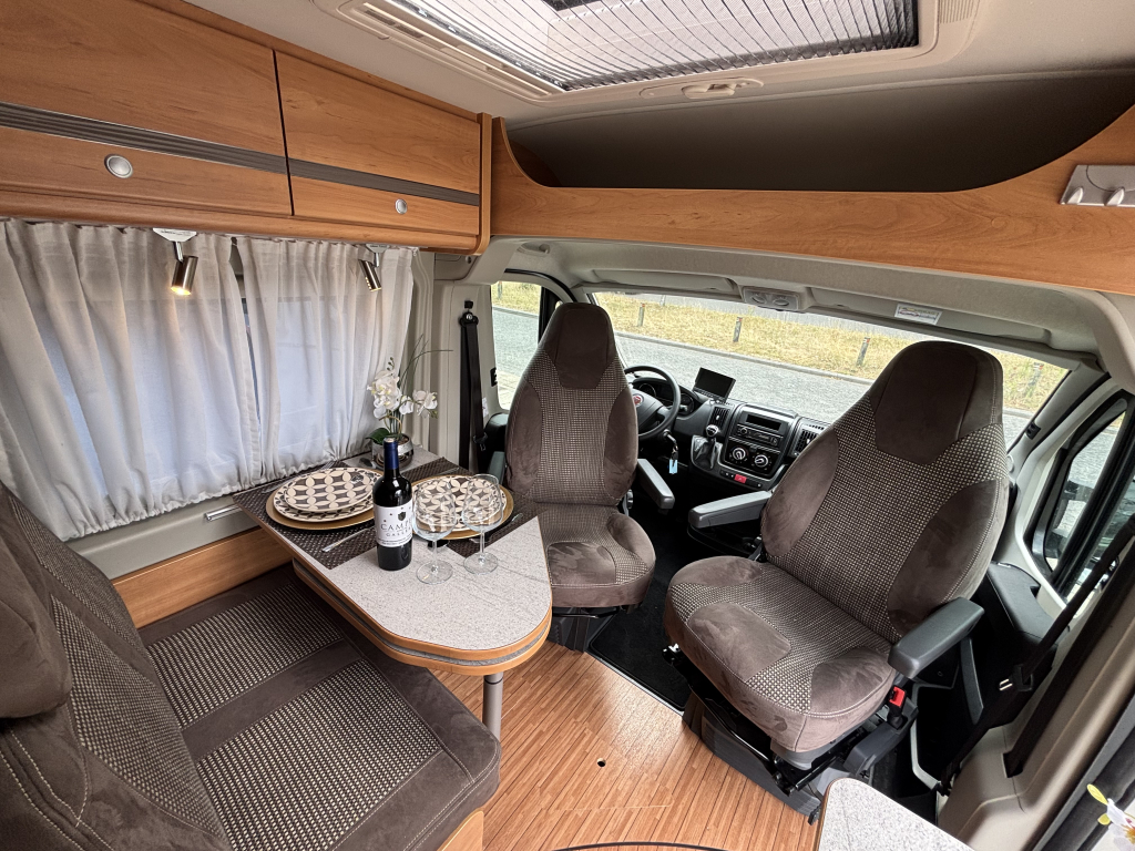 Pössl Roadcruiser ENKELE BEDDEN 9-TRAPS AUTOMAAT TREKHAAK  foto: 1