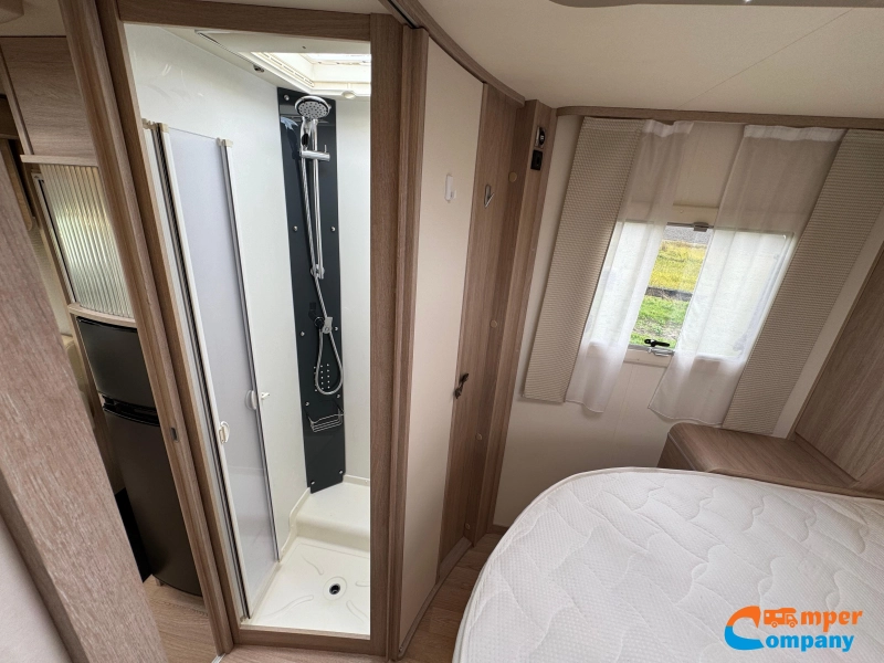Rapido 696 F Queensbed / Truma E  foto: 20