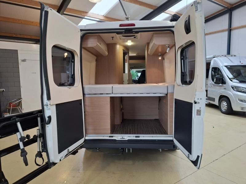 Adria Twin 600 Sunliving 130PK Solar  foto: 7