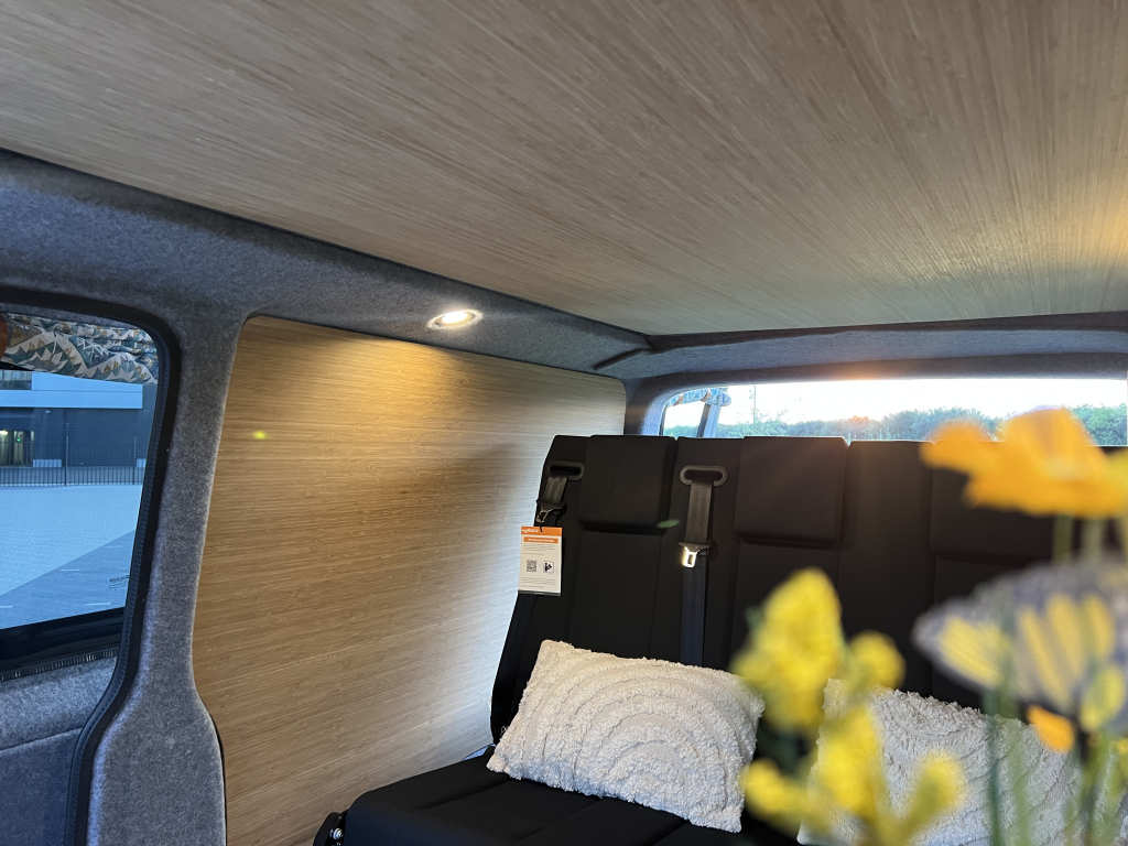 Volkswagen T6 Buscamper Neue Einrichtung Foto: 6