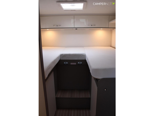 Etrusco T6.9 SF Complete Selection 155hp | Single Beds | Awning | Large Garage | Reversing Camera | Alloy Wheels | photo: 14