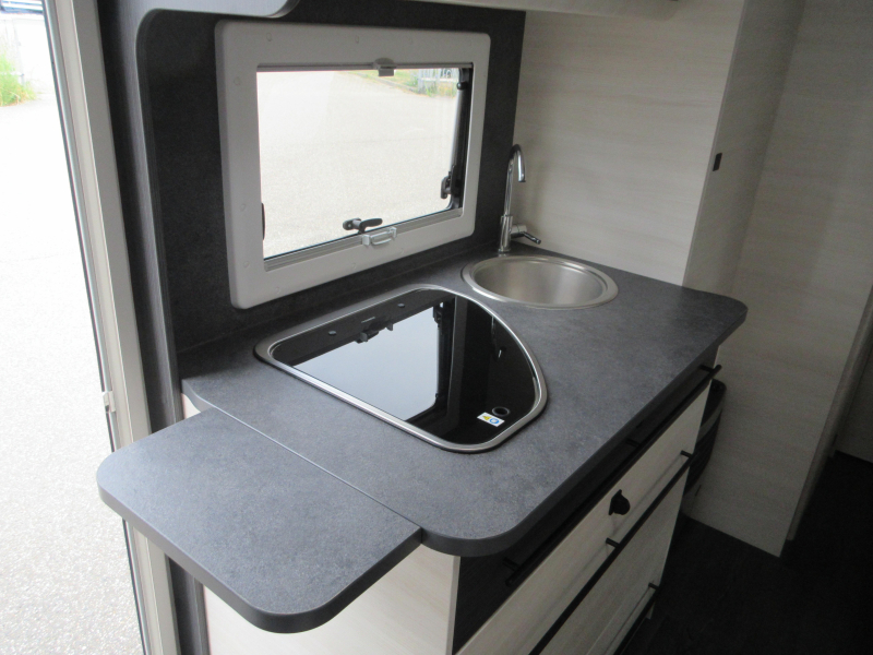 Caravelair Artica 496 MOVER AIRCO LUIFEL photo: 12