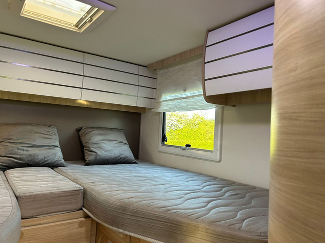 Challenger Half Intergraal 287 GA Ford Transit with Single Beds 5 SEAT BELTS photo: 7