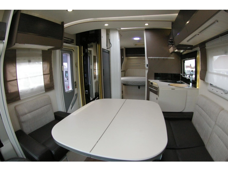 Chausson Welcome 738 XLB Queensbed, Hefbed, Garage  foto: 9