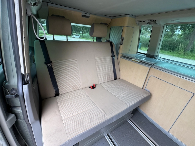 Volkswagen T5 California  foto: 11