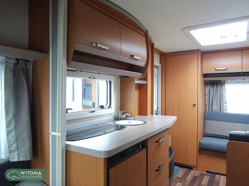 Toldo de avance Knaus Sport 420 QD foto: 11