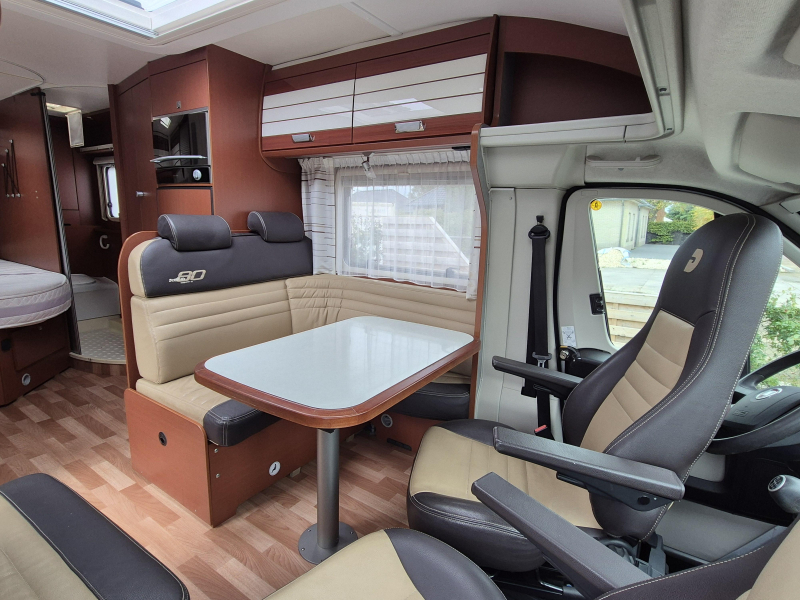 Dethleffs Eighty T 6700 Fransbed EP level TV leer  foto: 15
