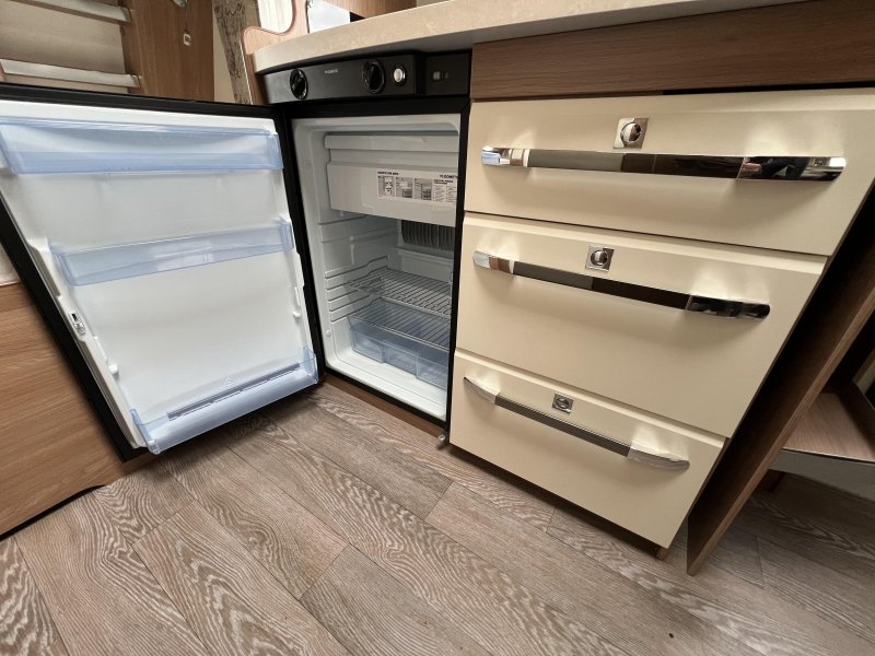 Hobby De Luxe 455 UF  foto: 8