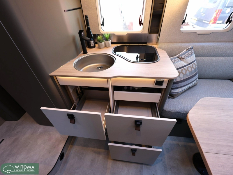 Hymer GT-S 685 2027 model Face to Face  foto: 10