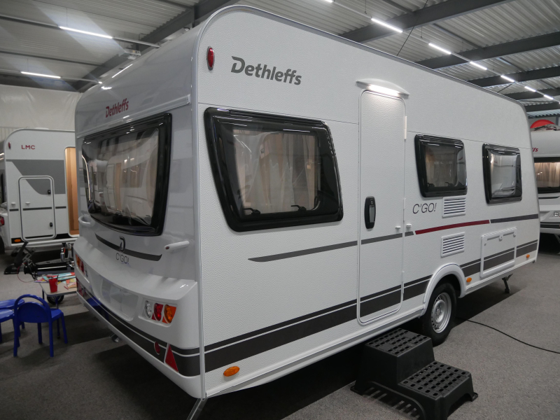 Dethleffs C'Go 475 EL FREE mover and awning photo: 1