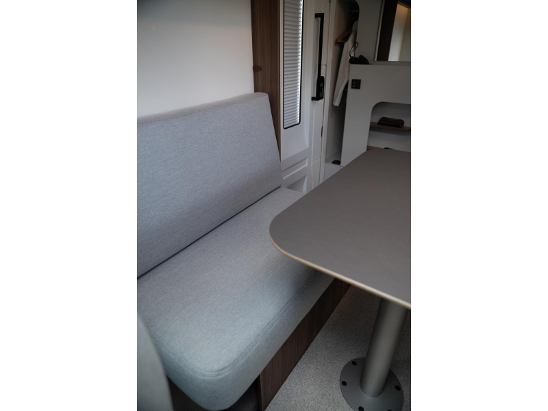 LMC Cruiser 750 EF cara a cara 2027 foto: 21
