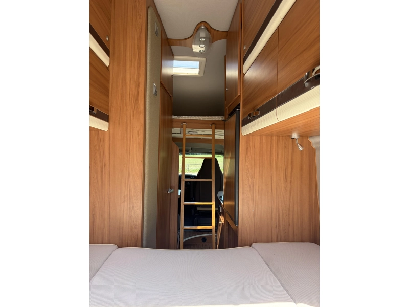 Weinsberg CaraBus 600 MQH 4 Personen Foto: 12