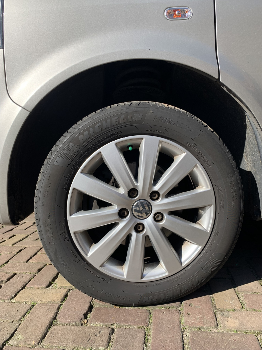 VOLKSWAGEN CALIFORNIA photo: 21