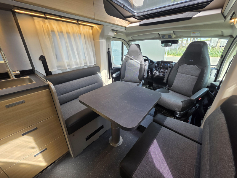 Adria Compact Select DL photo: 8