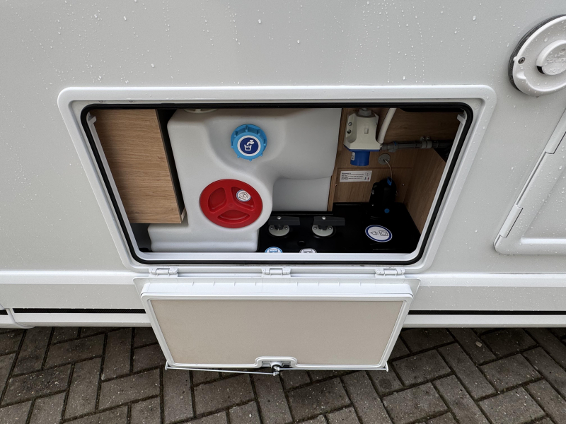 Knaus L!ve Ti 650 MEG foto: 8