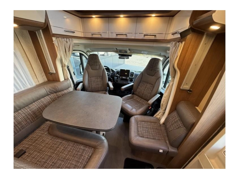 Carthago C-Tourer T 144 LE 4 persoons, LPG, automaat  foto: 16