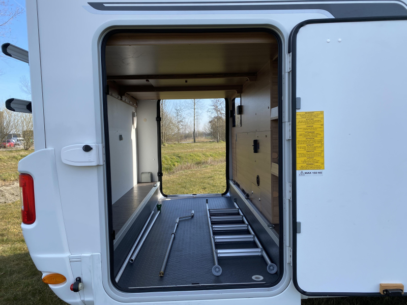 Adria Matrix Plus 670 DL ENKELE BEDDEN+HEFBED  foto: 13