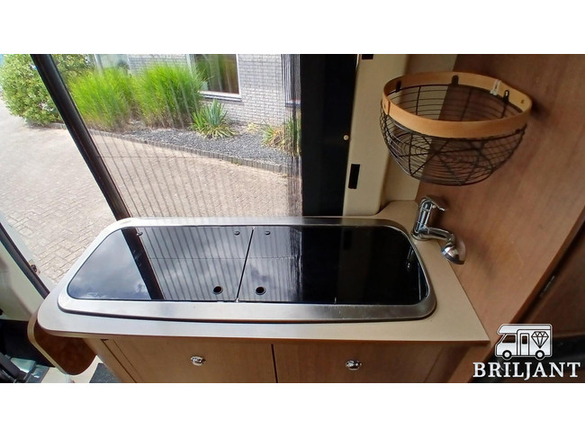 Karmann-Mobil DAVIS 590 autocaravana.. cama transversal foto: 13