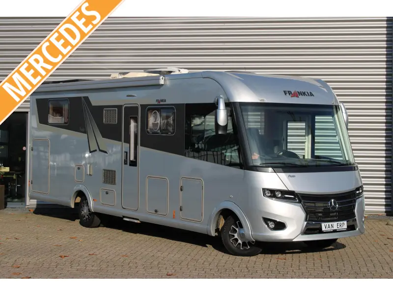 Frankia Platin 8400 QD Mercedes Automaat 190PK 