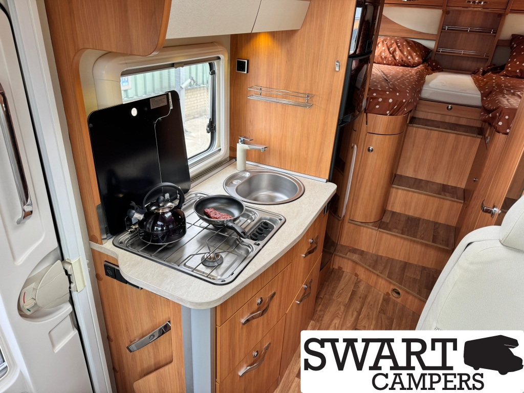 Hymer Tramp T 578 CL, single beds photo: 12