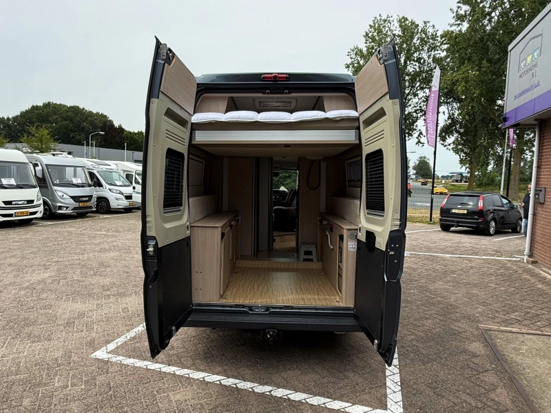 Pössl Roadcruiser Revolution Verhoogde uitvoering  foto: 3