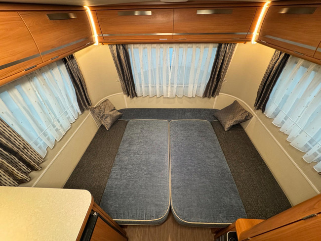 Eriba Touring Pan Familia 320 foto: 9