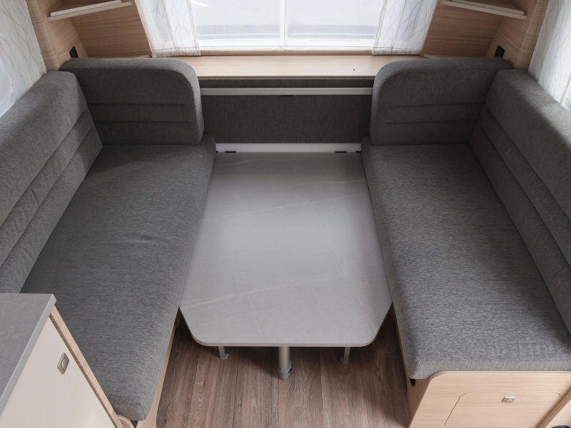 Fendt Bianco Activ 495 SFE MET DWARS KEUKEN !  foto: 3