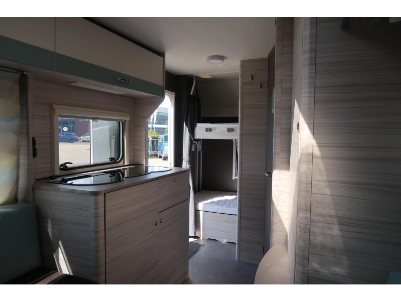 Dethleffs C'Joy 480 QLK ZGAN EN MET VOORTENT  foto: 5