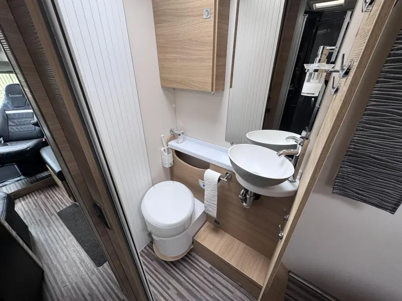 Benimar Perseo Northautokapp40 Aut  foto: 16