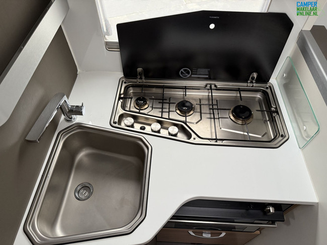 Adria Matrix 670SL foto: 8